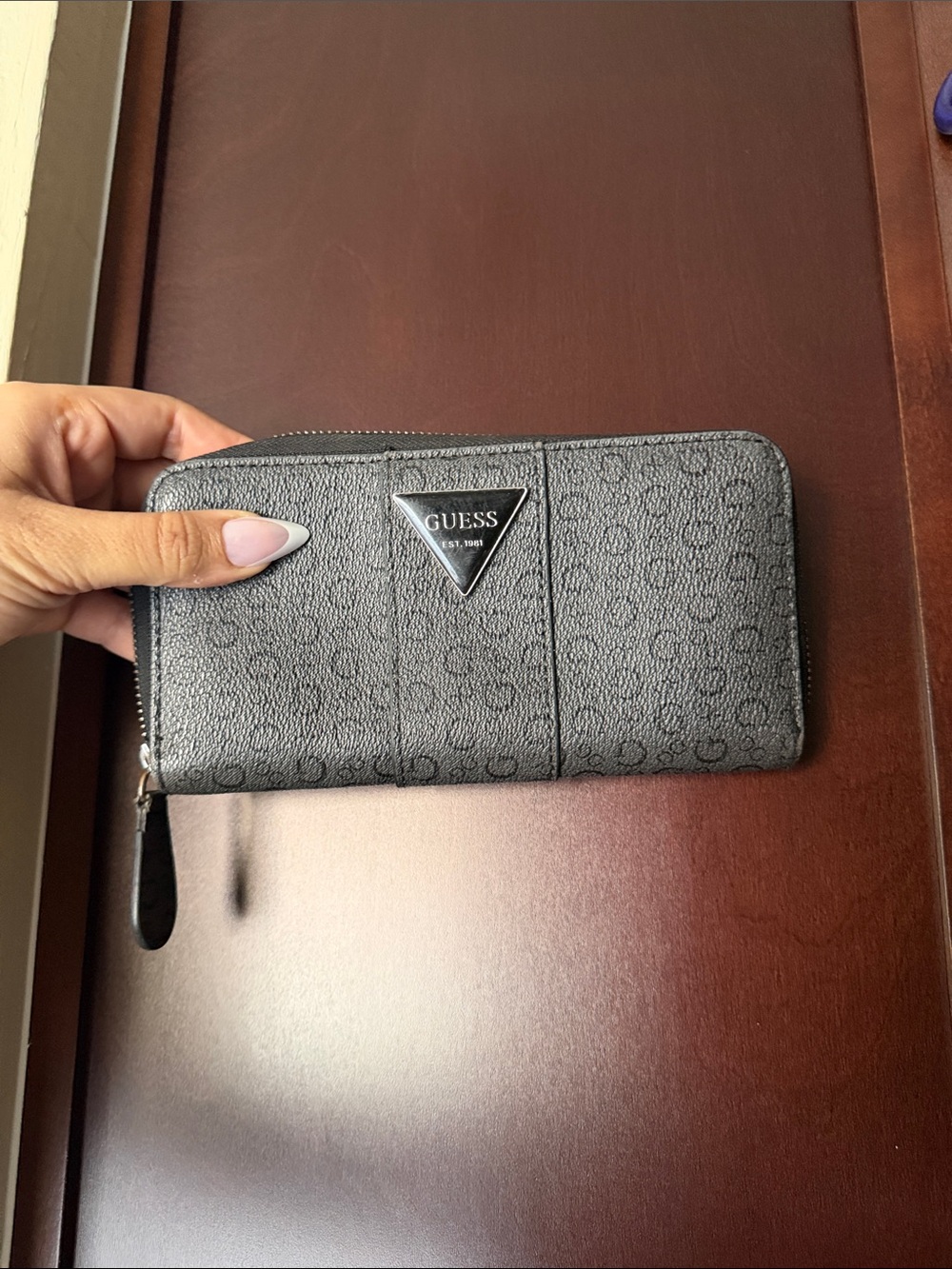 Guess Black Textured Logo Zip Wallet